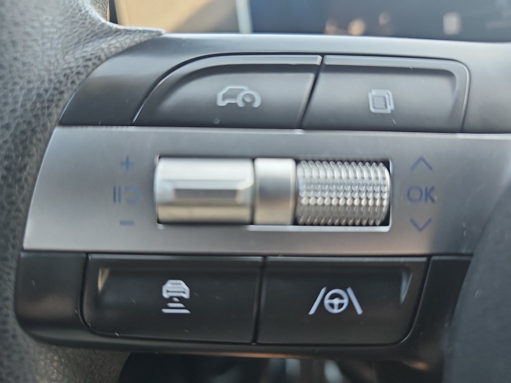 Used 2025 Hyundai Tucson SEL FWD image 17