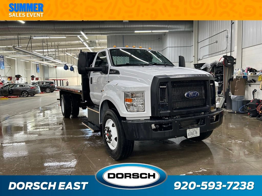 Certified 2022 Ford F750 2WD Regular Cab Super Duty image 4