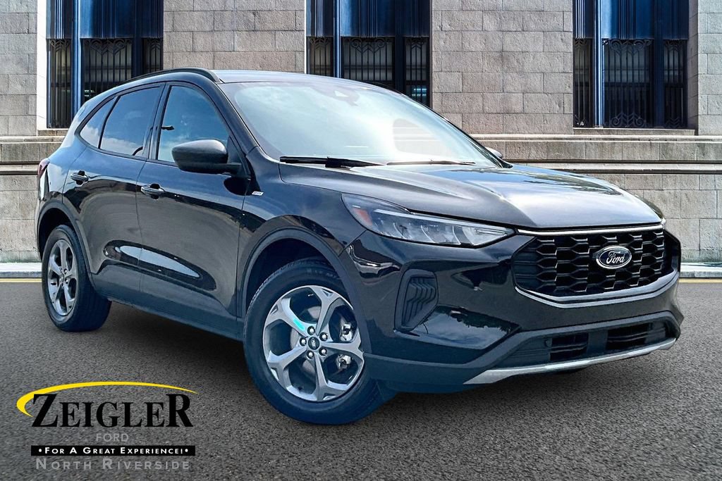 Certified 2025 Ford Escape ST-Line AWD/4WD image 1