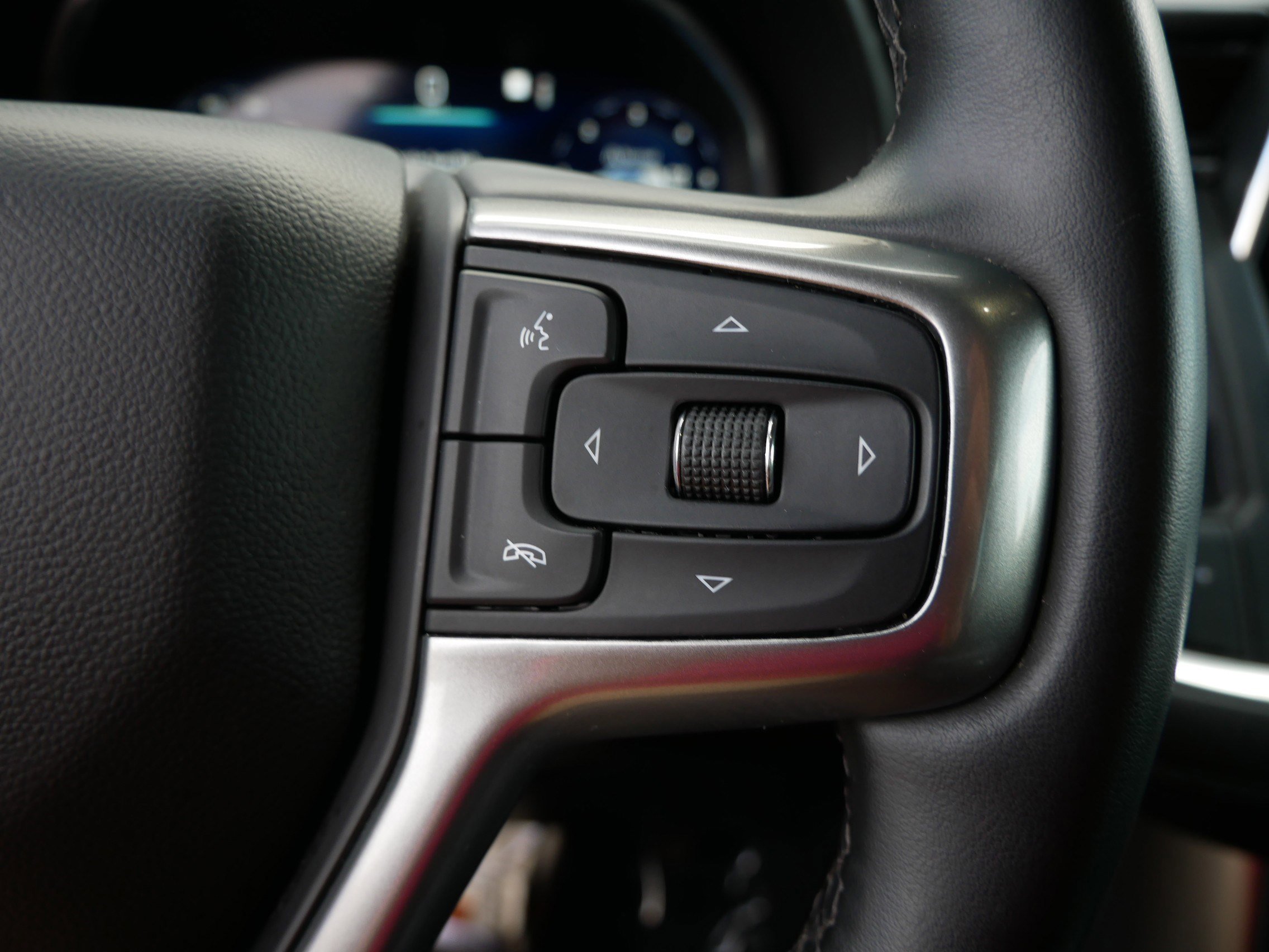 Used 2023 Chevrolet Tahoe LT image 29