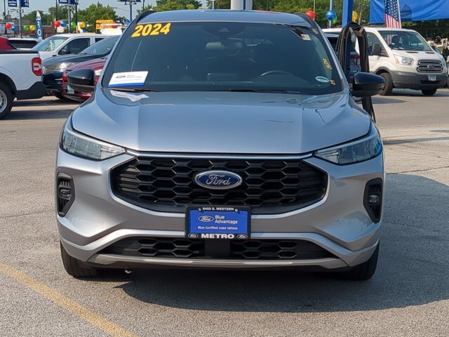 Certified 2024 Ford Escape ST-Line Select AWD/4WD image 9