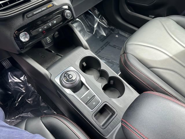Certified 2025 Ford Escape ST-Line Elite w/ Premium Technology Package AWD/4WD image 18