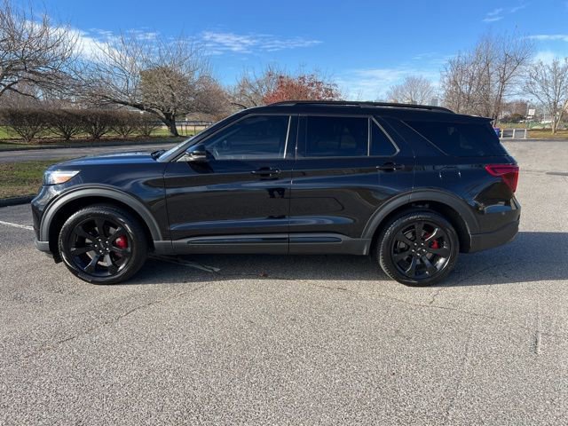 Certified 2023 Ford Explorer ST w/ Equipment Group 401A image 3