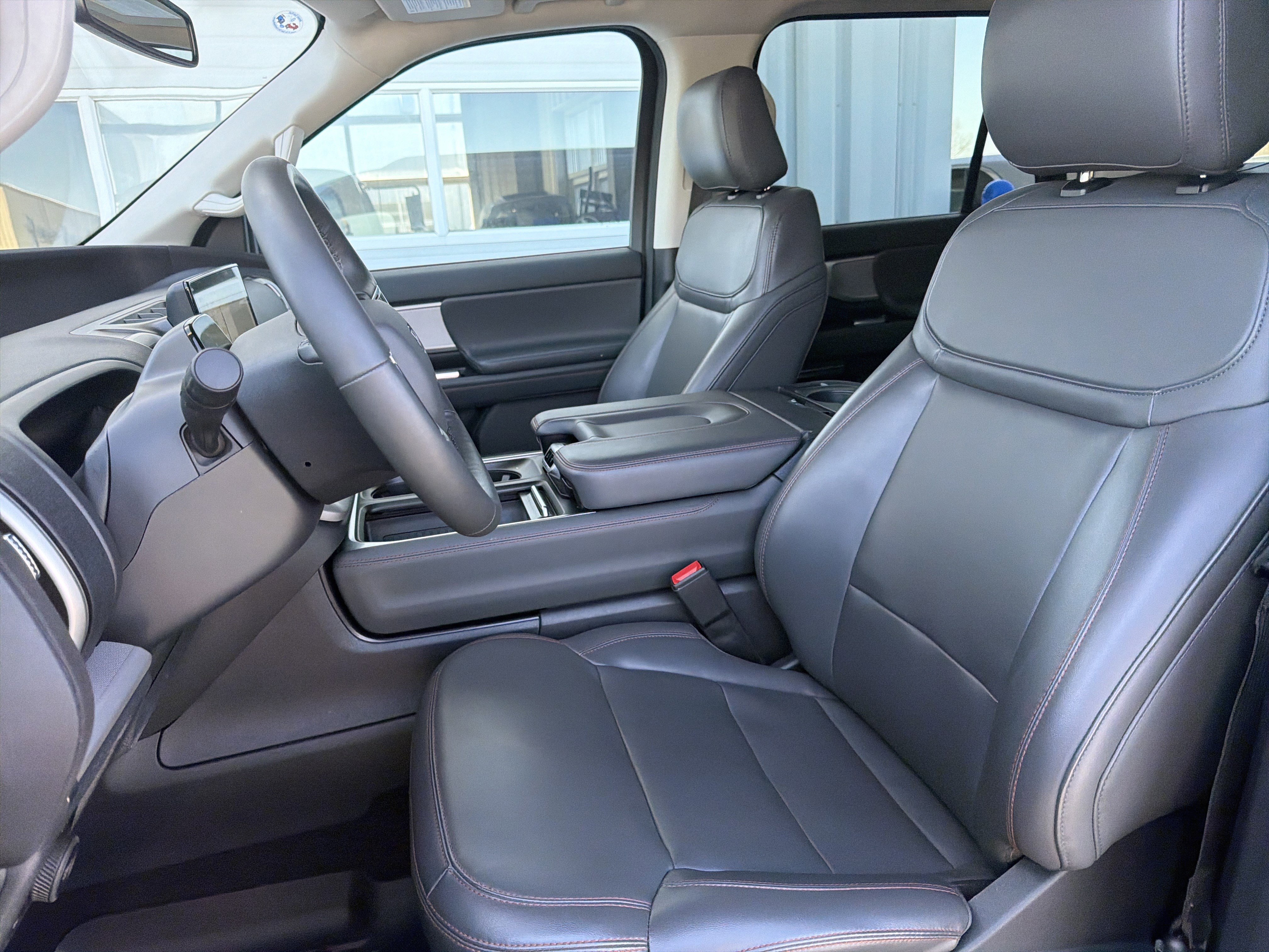 Certified 2025 Ford Expedition Max Active AWD/4WD image 29