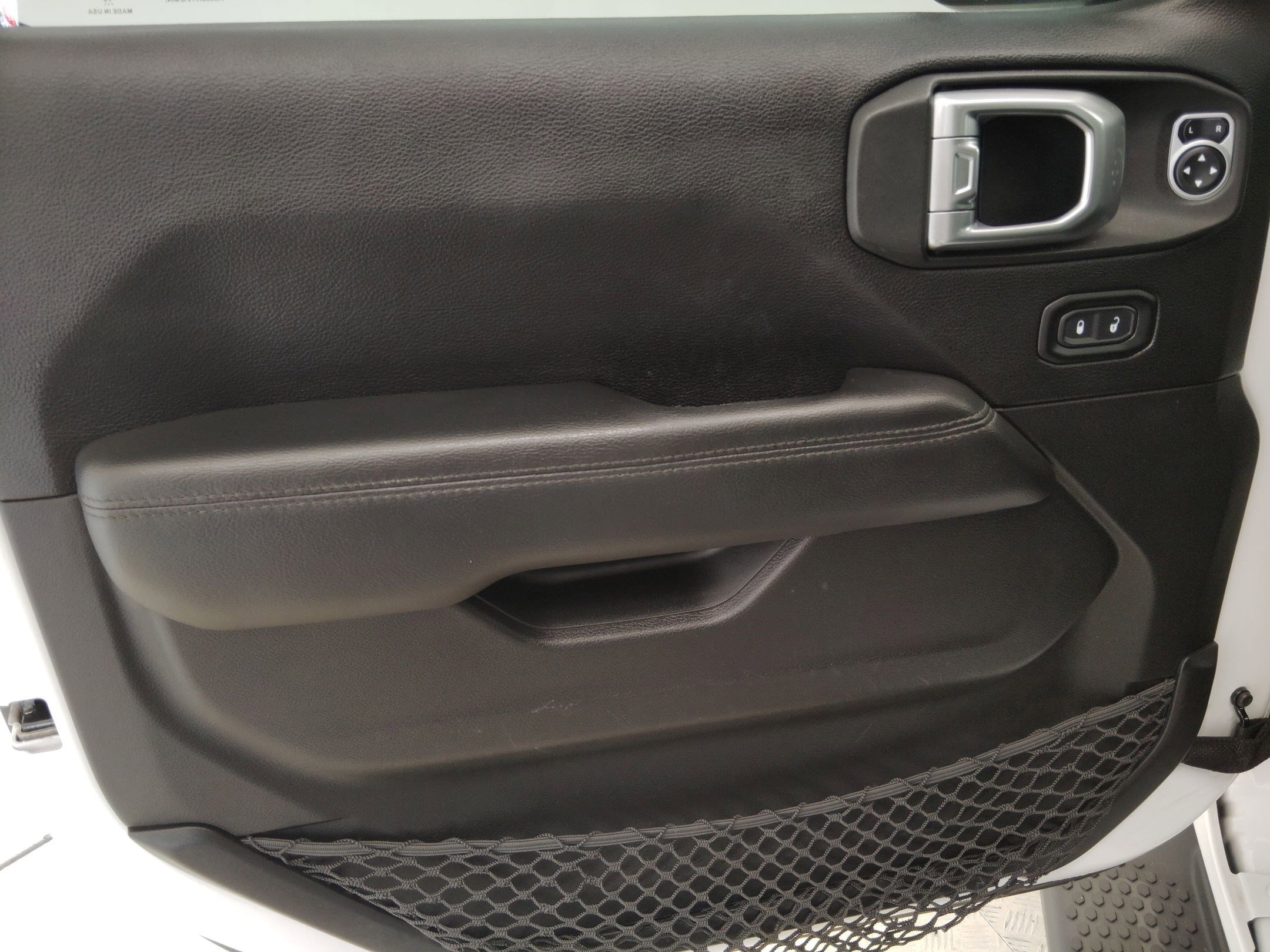 Used 2019 Jeep Wrangler Unlimited Sahara image 14