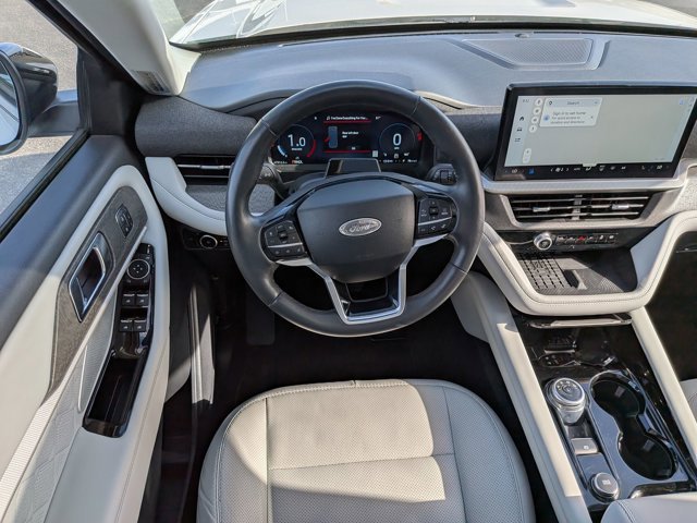 Certified 2025 Ford Explorer Platinum w/ Ultimate Package AWD/4WD image 30