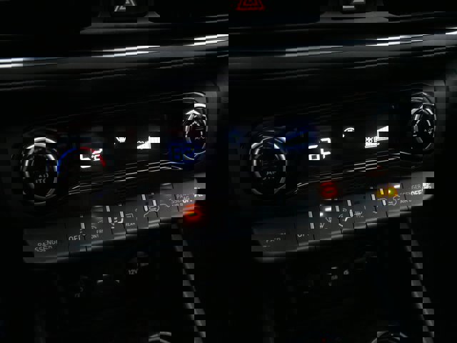 Used 2023 Hyundai Kona Limited image 28