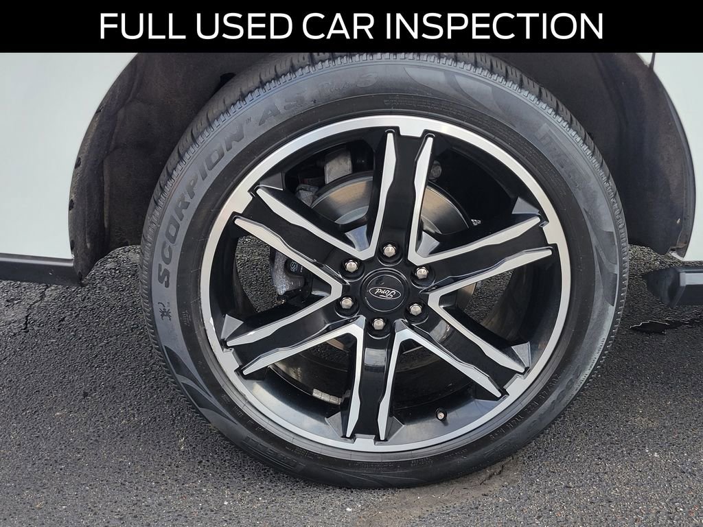 Certified 2020 Ford Expedition Max Limited w/ Equipment Group 303A image 6