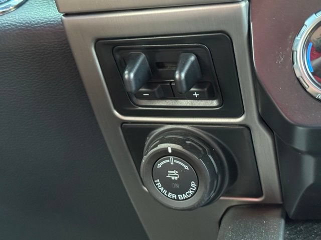 Certified 2022 Ford F250 Platinum w/ FX4 Off-Road Package AWD/4WD image 27