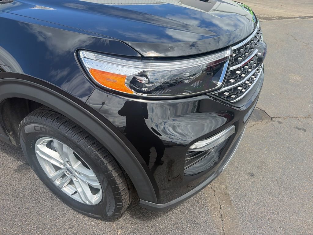 Certified 2022 Ford Explorer XLT w/ Equipment Group 202A AWD/4WD image 10