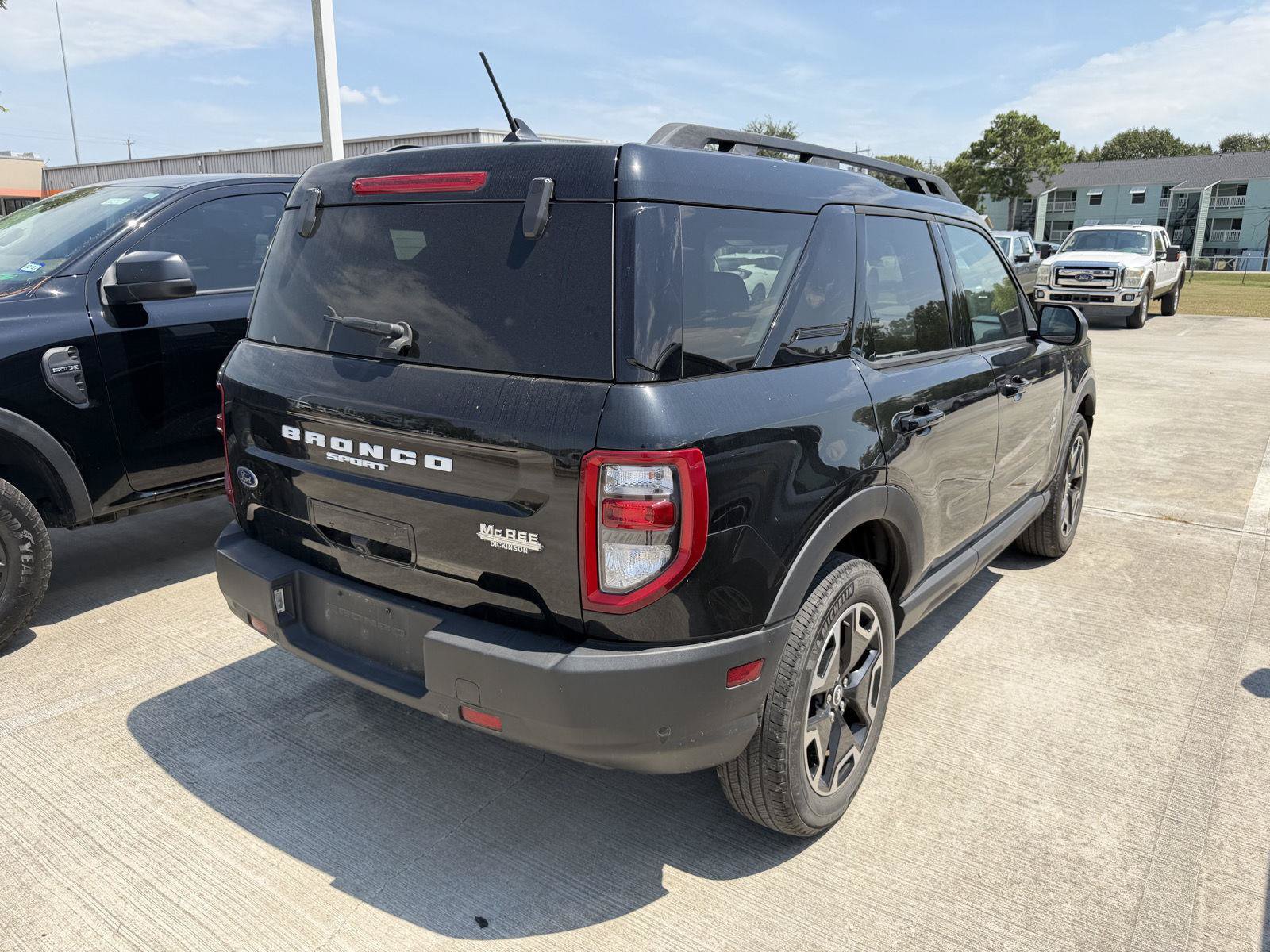 Certified 2023 Ford Bronco Sport Outer Banks w/ Tech Package AWD/4WD image 3