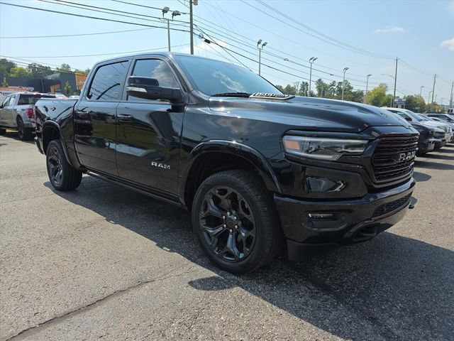Used 2020 RAM 1500 Limited w/ Black Appearance Package AWD/4WD image 2