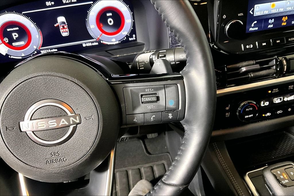 Used 2023 Nissan Pathfinder Platinum w/ Lighting Package (N93) FWD image 15