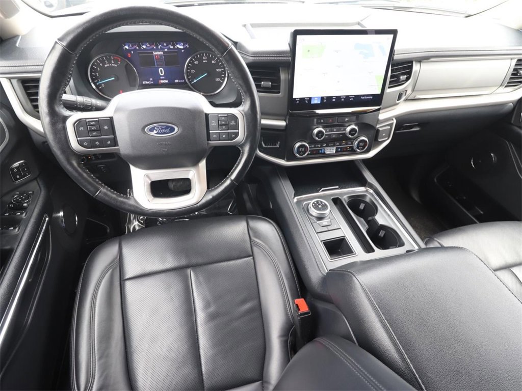 Certified 2024 Ford Expedition XLT image 11