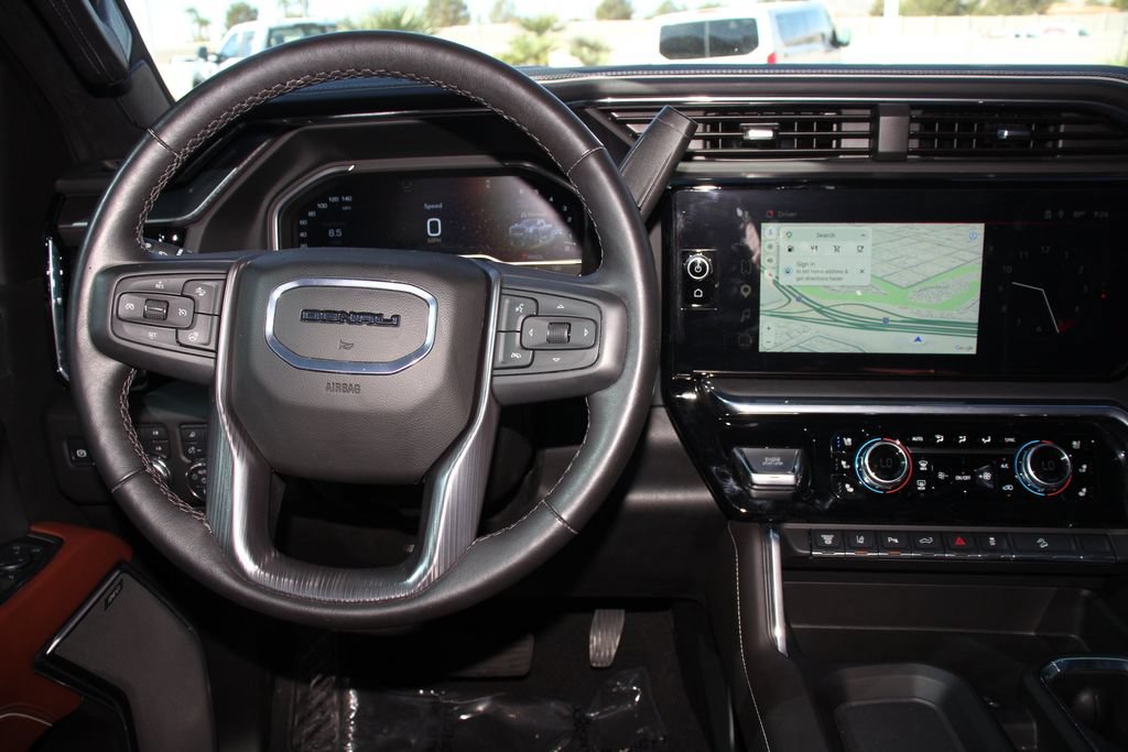 Used 2025 GMC Sierra 3500 Denali Ultimate AWD/4WD image 17