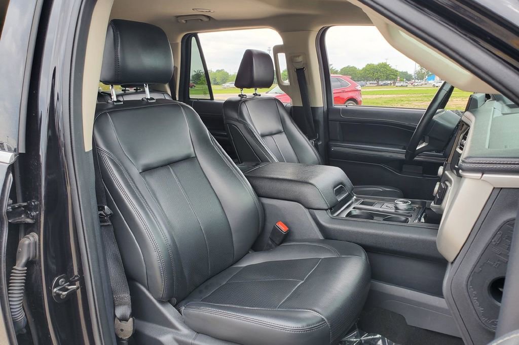 Certified 2024 Ford Expedition Max XLT RWD image 17