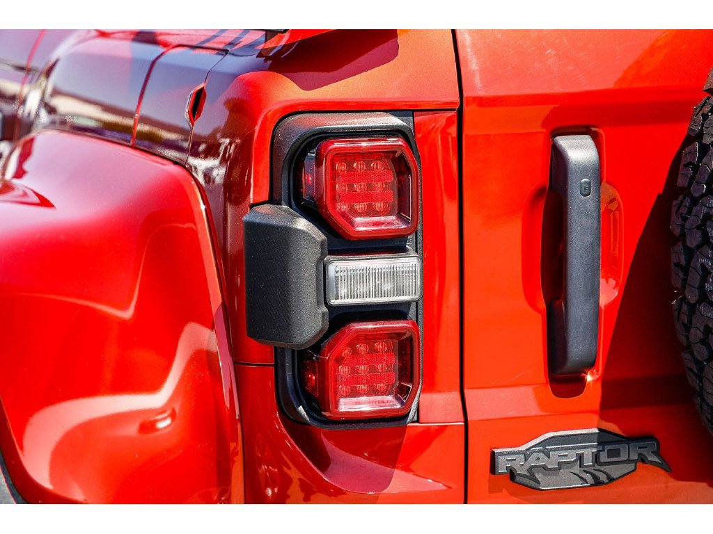 Certified 2024 Ford Bronco Raptor w/ Interior Carbon Fiber Pack 6 AWD/4WD image 12
