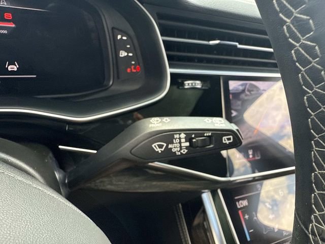 Used 2025 Audi Q7 3.0T Premium Plus AWD/4WD image 31