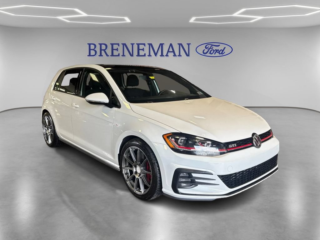 Used 2018 Volkswagen GTI SE FWD image 3