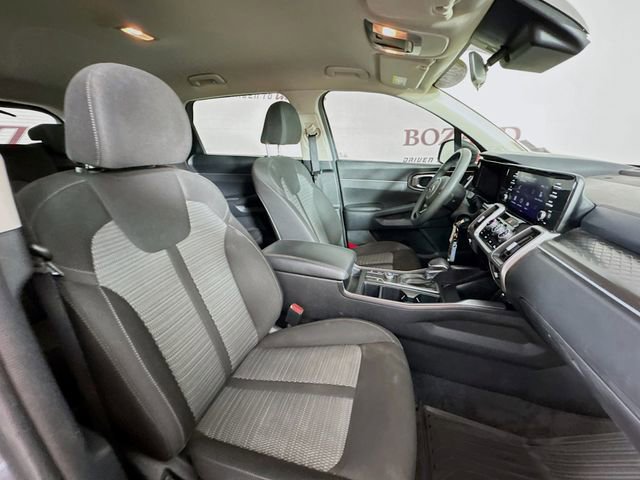 Used 2021 Kia Sorento LX image 31