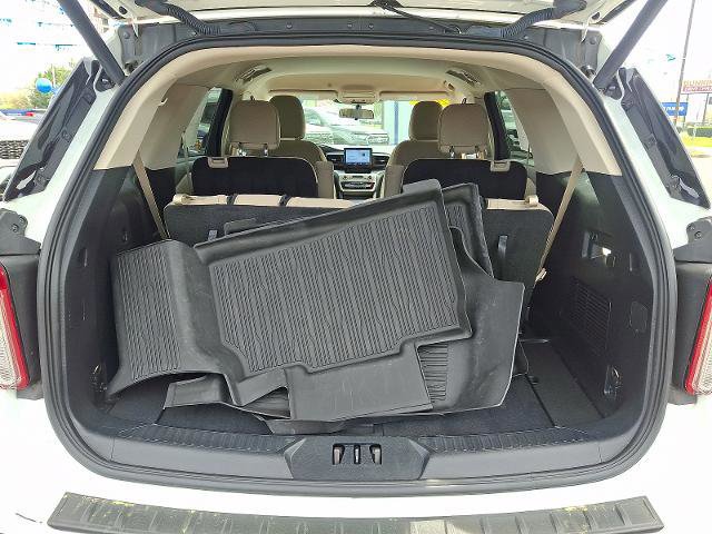 Certified 2022 Ford Explorer XLT w/ Class IV Trailer Tow Package image 29
