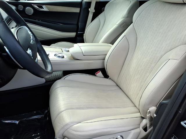 Used 2023 Genesis GV80 2.5T w/ Advanced Package image 18