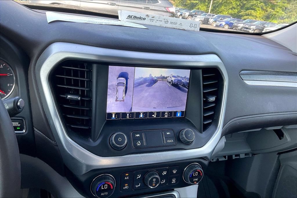 Used 2023 GMC Acadia SLT w/ Technology Package FWD image 14