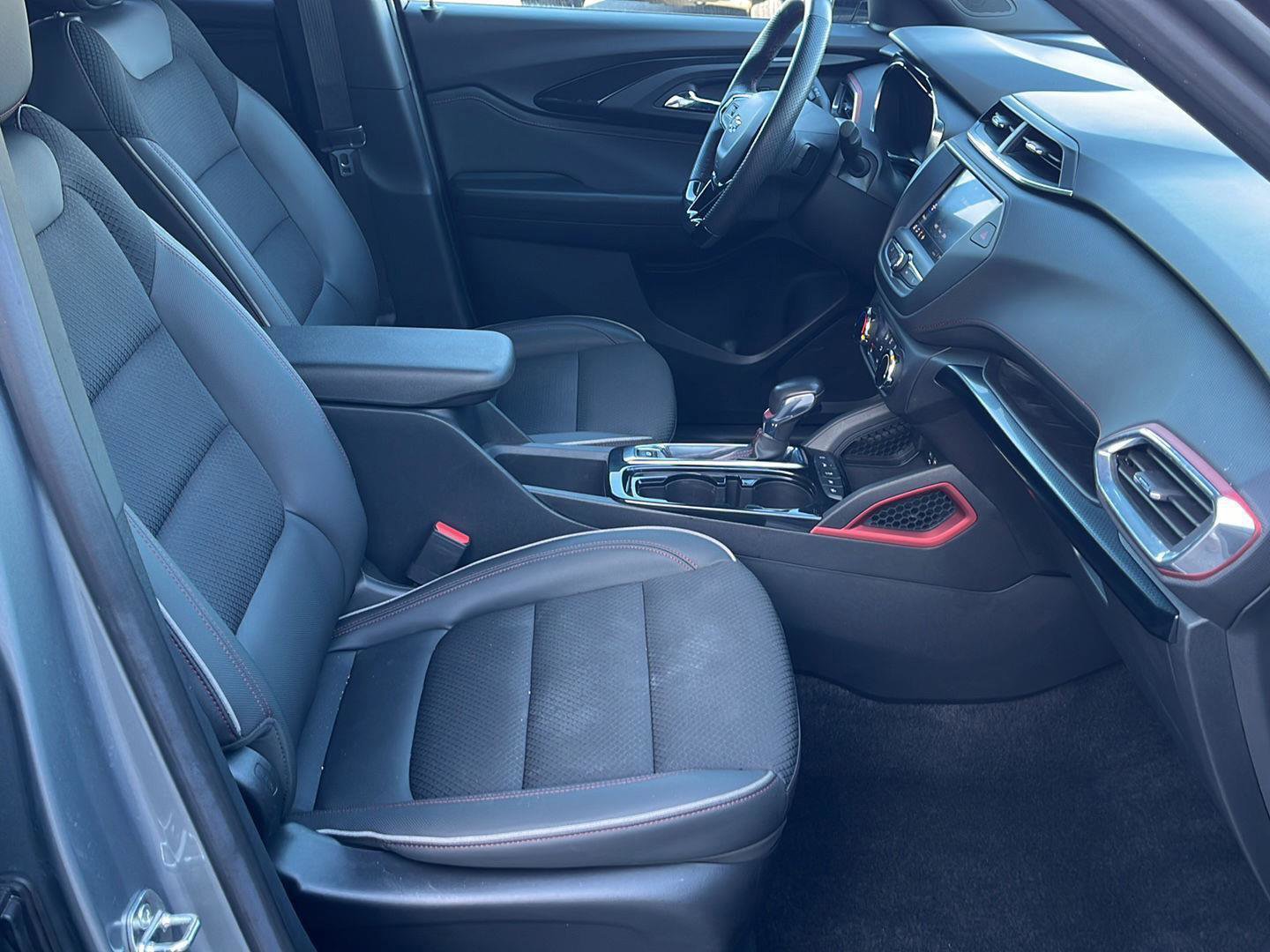 Used 2023 Chevrolet TrailBlazer RS image 13