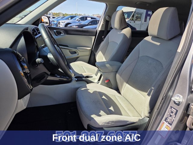 Used 2023 Kia Soul EX FWD image 10