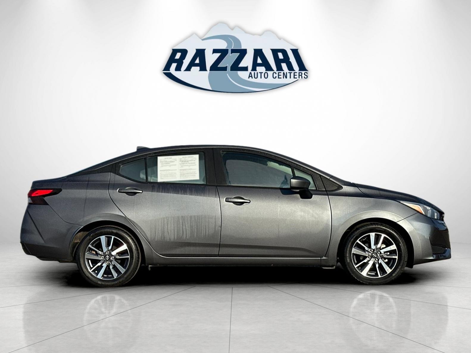 Used 2023 Nissan Versa SV image 6