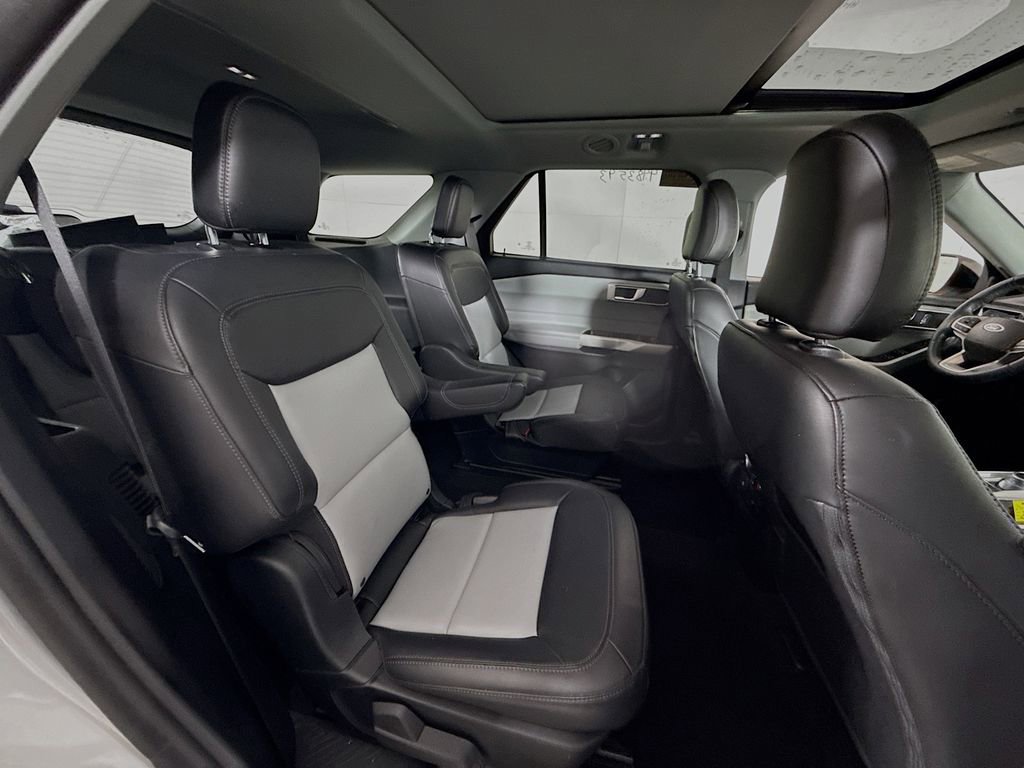 Certified 2023 Ford Explorer XLT w/ Equipment Group 202A image 28