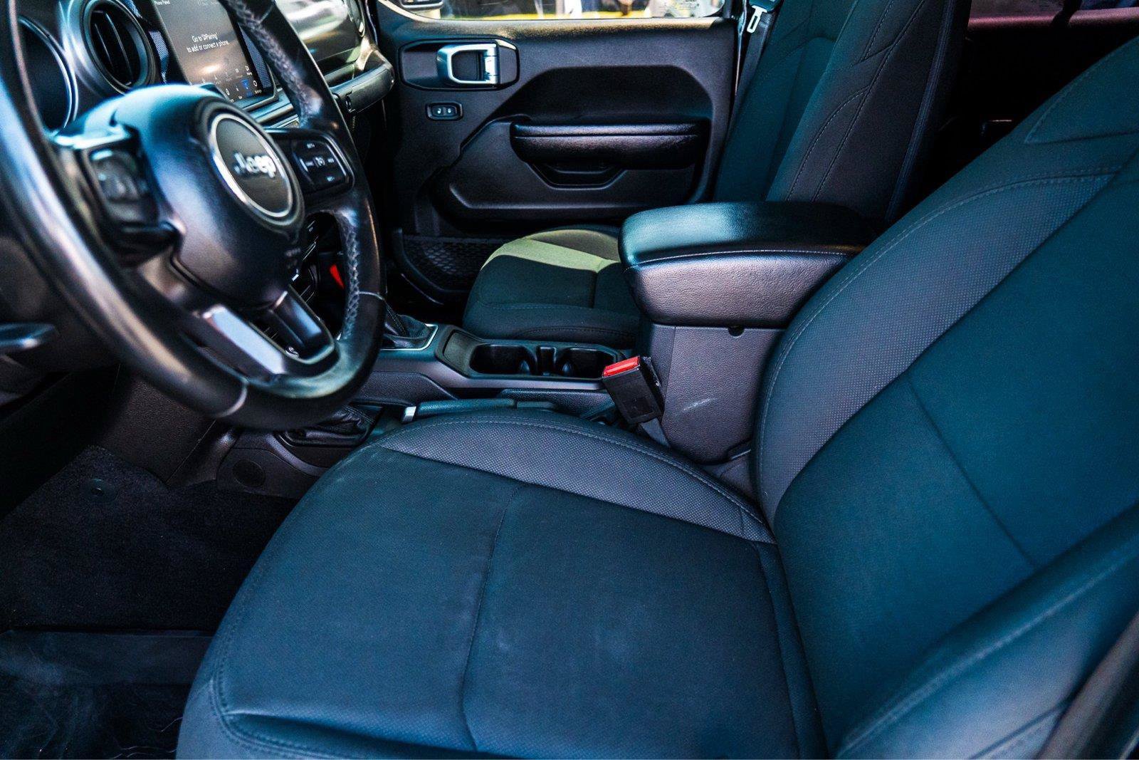 Used 2021 Jeep Gladiator Sport AWD/4WD image 9