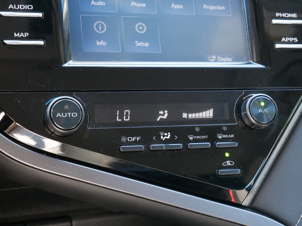 Used 2019 Toyota Camry SE FWD image 23