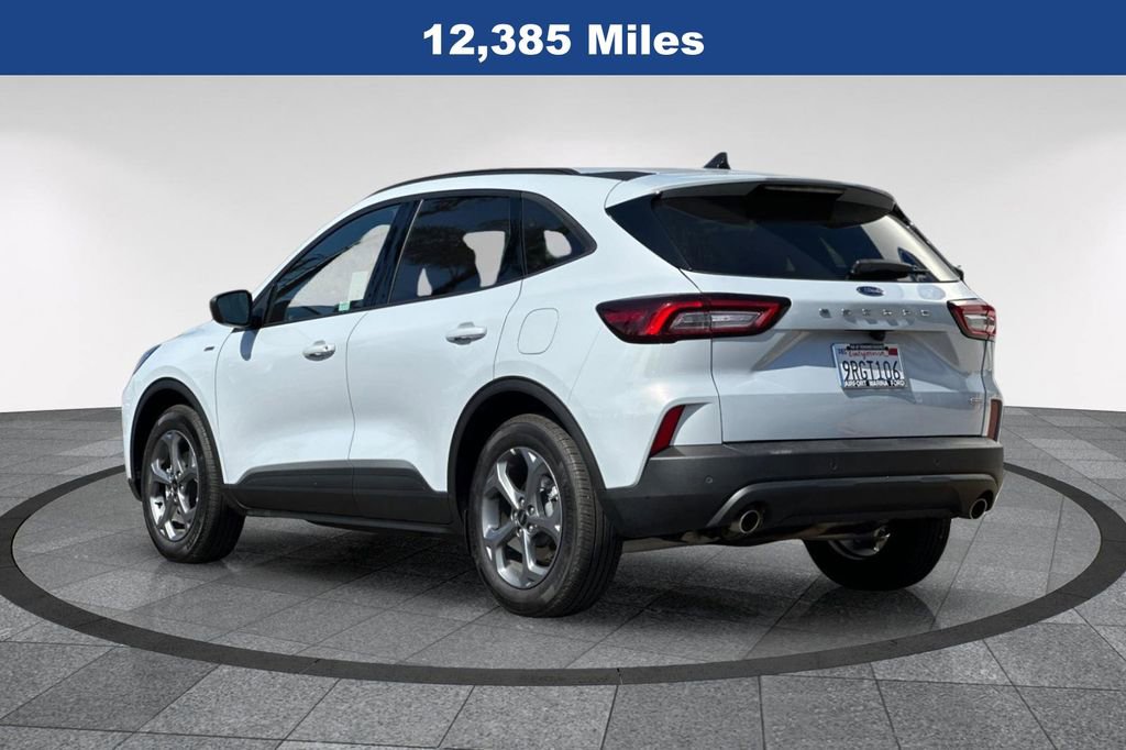 Certified 2025 Ford Escape ST-Line w/ Equipment Group 301A FWD image 8