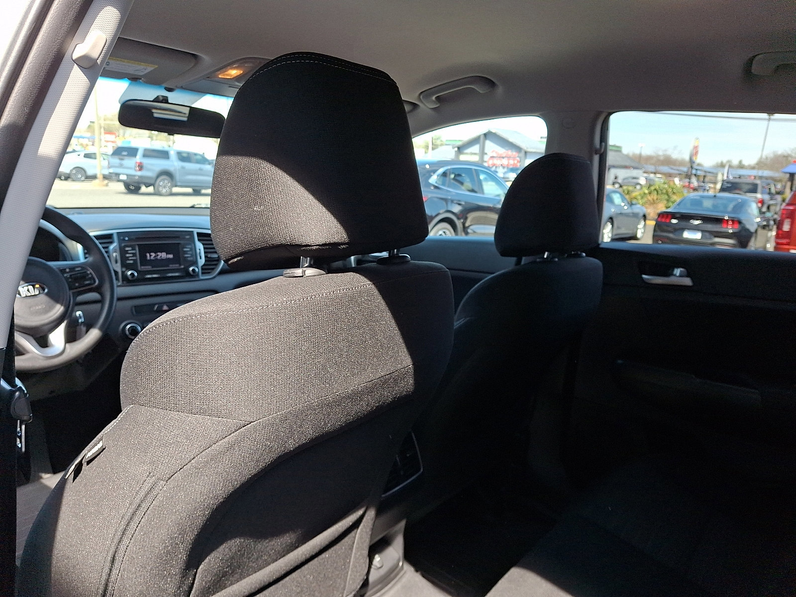 Used 2018 Kia Sportage LX image 12