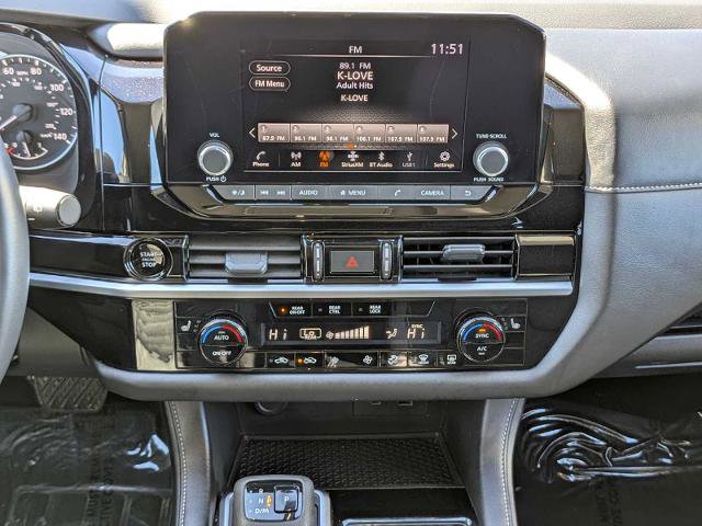 Used 2025 Nissan Pathfinder SV image 34