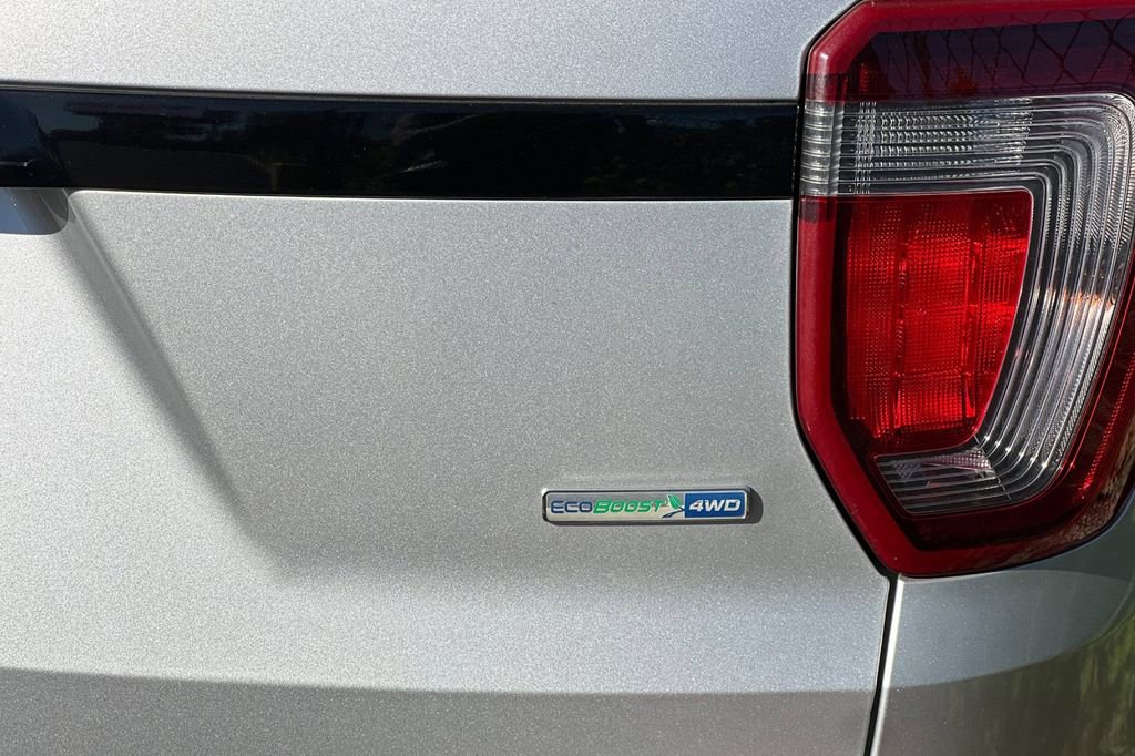 Certified 2018 Ford Explorer Sport w/ Equipment Group 401A image 30