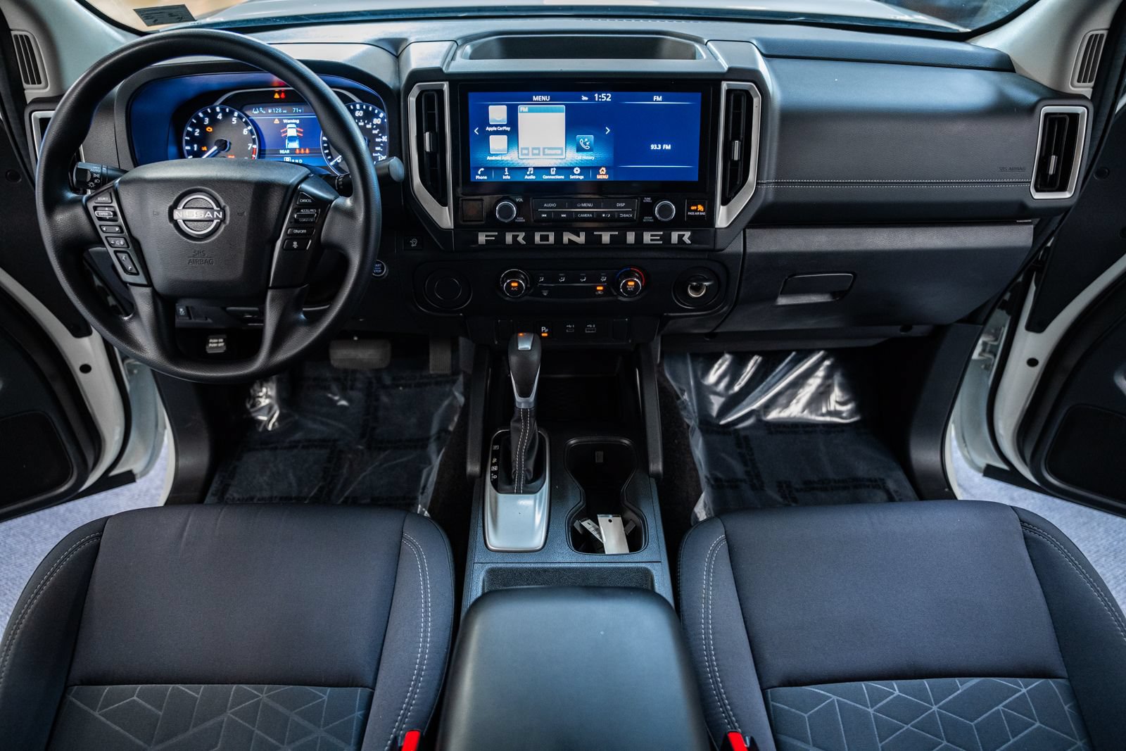 Used 2025 Nissan Frontier SV RWD image 18