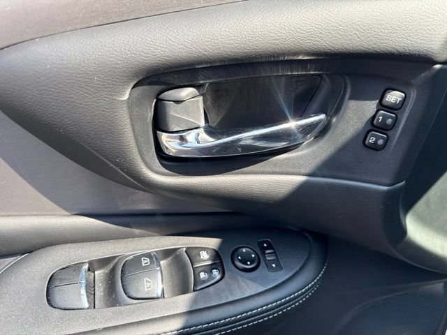 Used 2024 Nissan Murano SL w/ Cargo Package AWD/4WD image 15