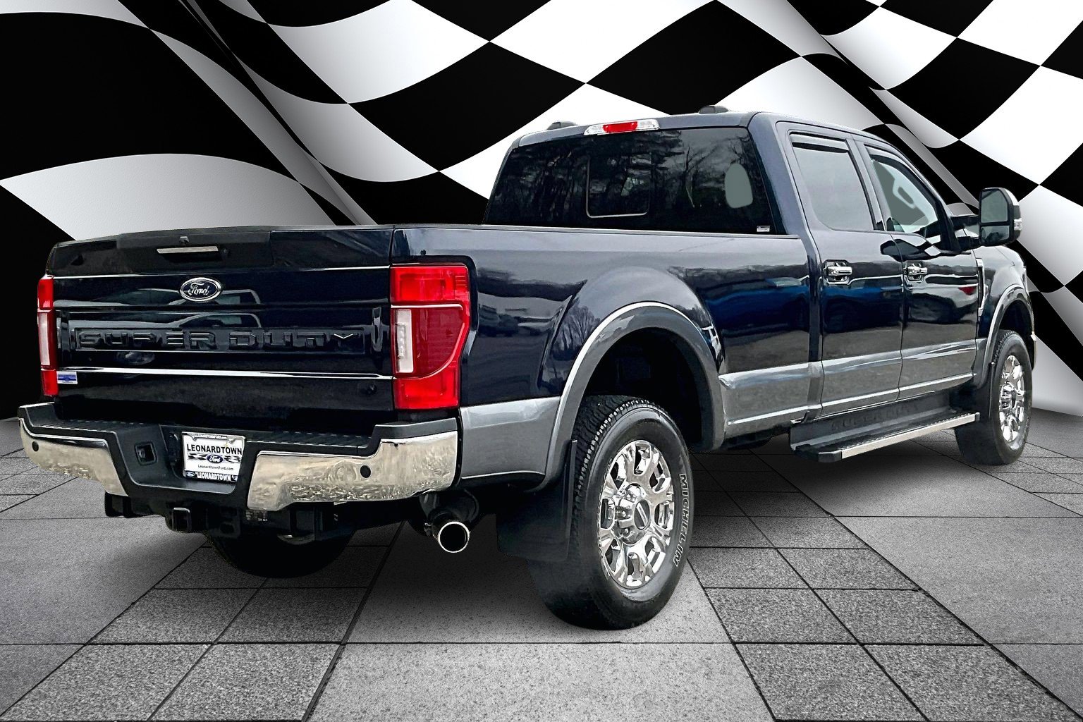 Certified 2022 Ford F350 Lariat w/ Lariat Ultimate Package AWD/4WD image 2