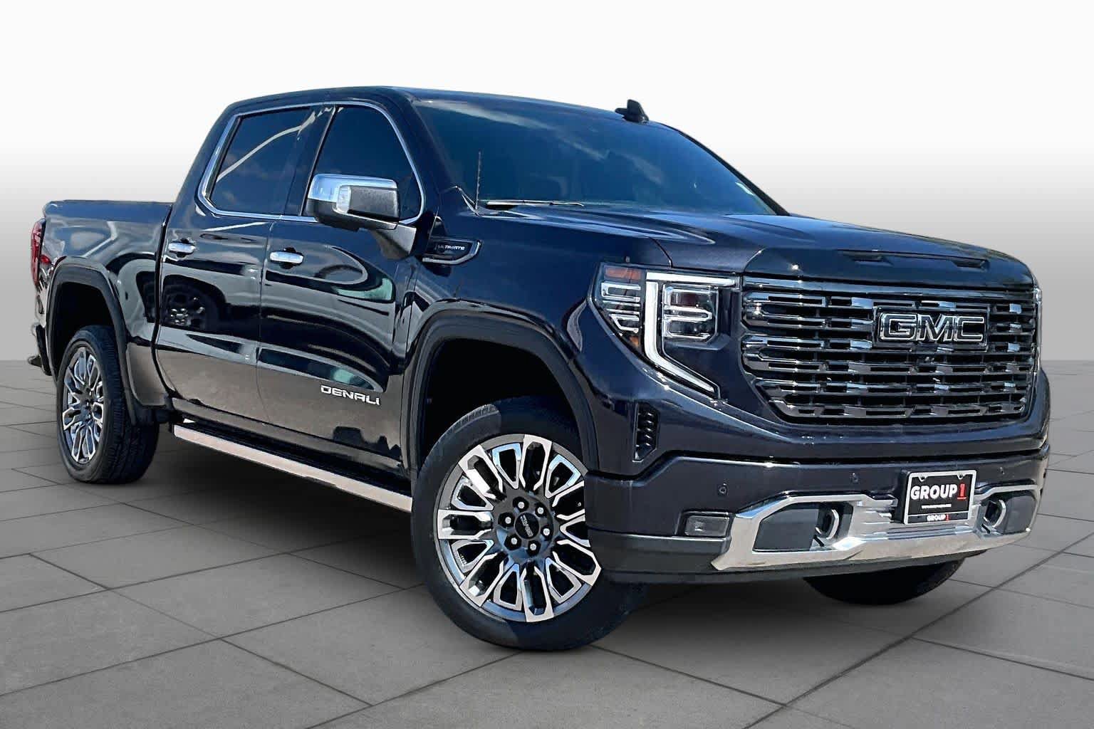 Used 2023 GMC Sierra 1500 Denali Ultimate AWD/4WD image 3