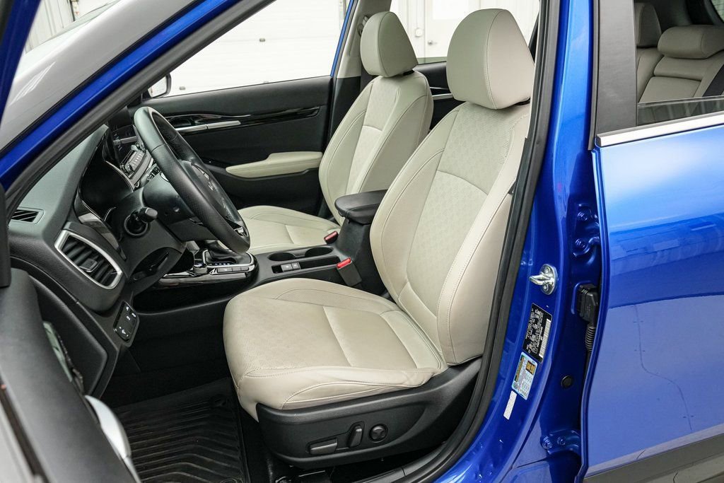Used 2023 Kia Seltos SX w/ SX Sunroof Package image 11