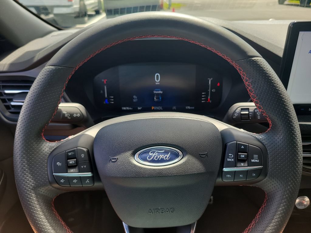 Certified 2023 Ford Escape ST-Line w/ Tech Pack #1 FWD image 27