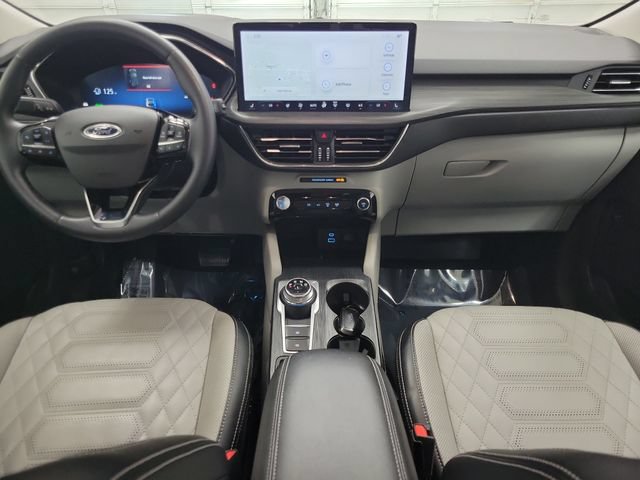 Certified 2023 Ford Escape Platinum w/ Premium Technology Package AWD/4WD image 14
