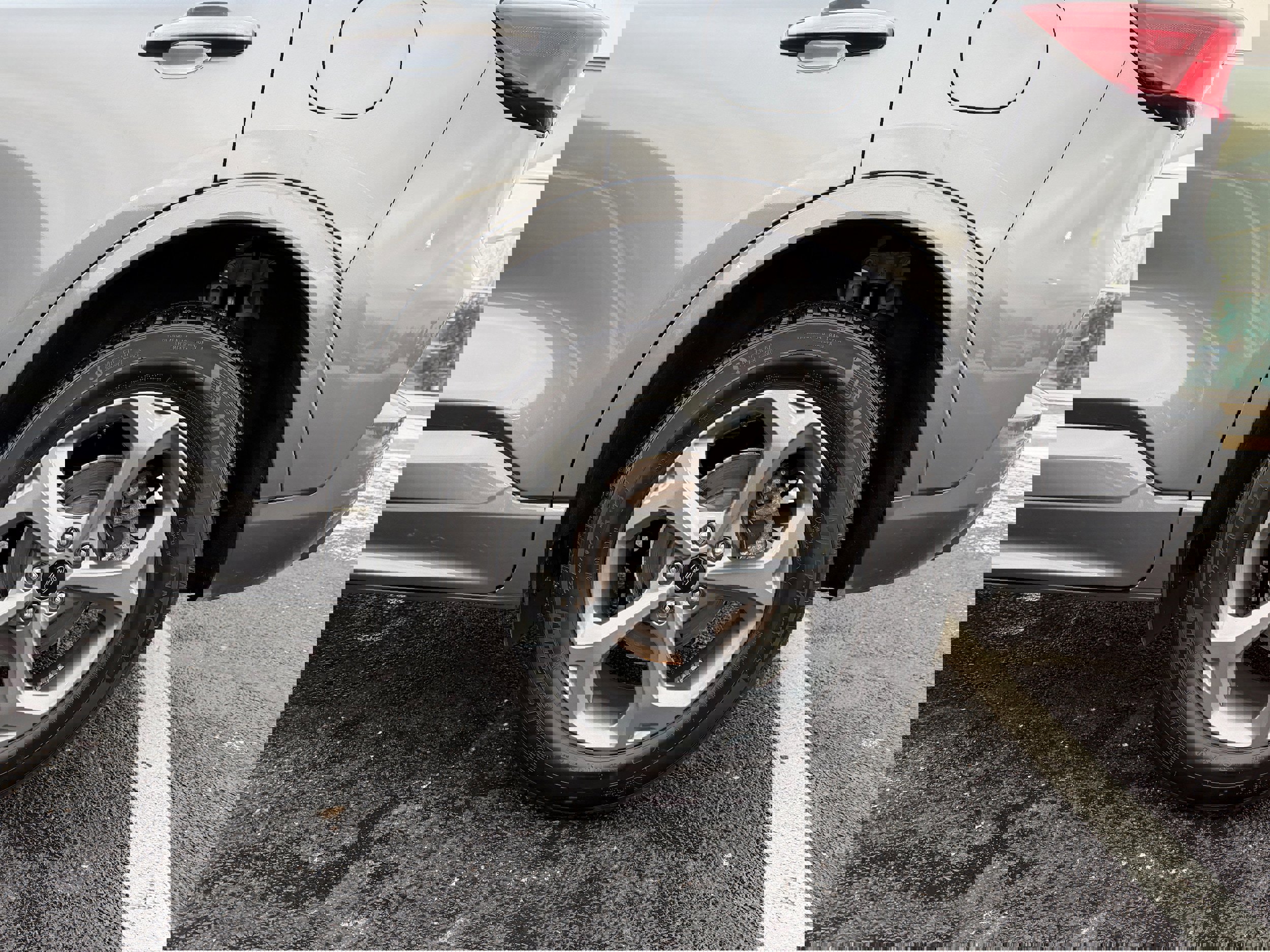 Certified 2024 Ford Escape ST-Line w/ Tech Pack #1 image 10