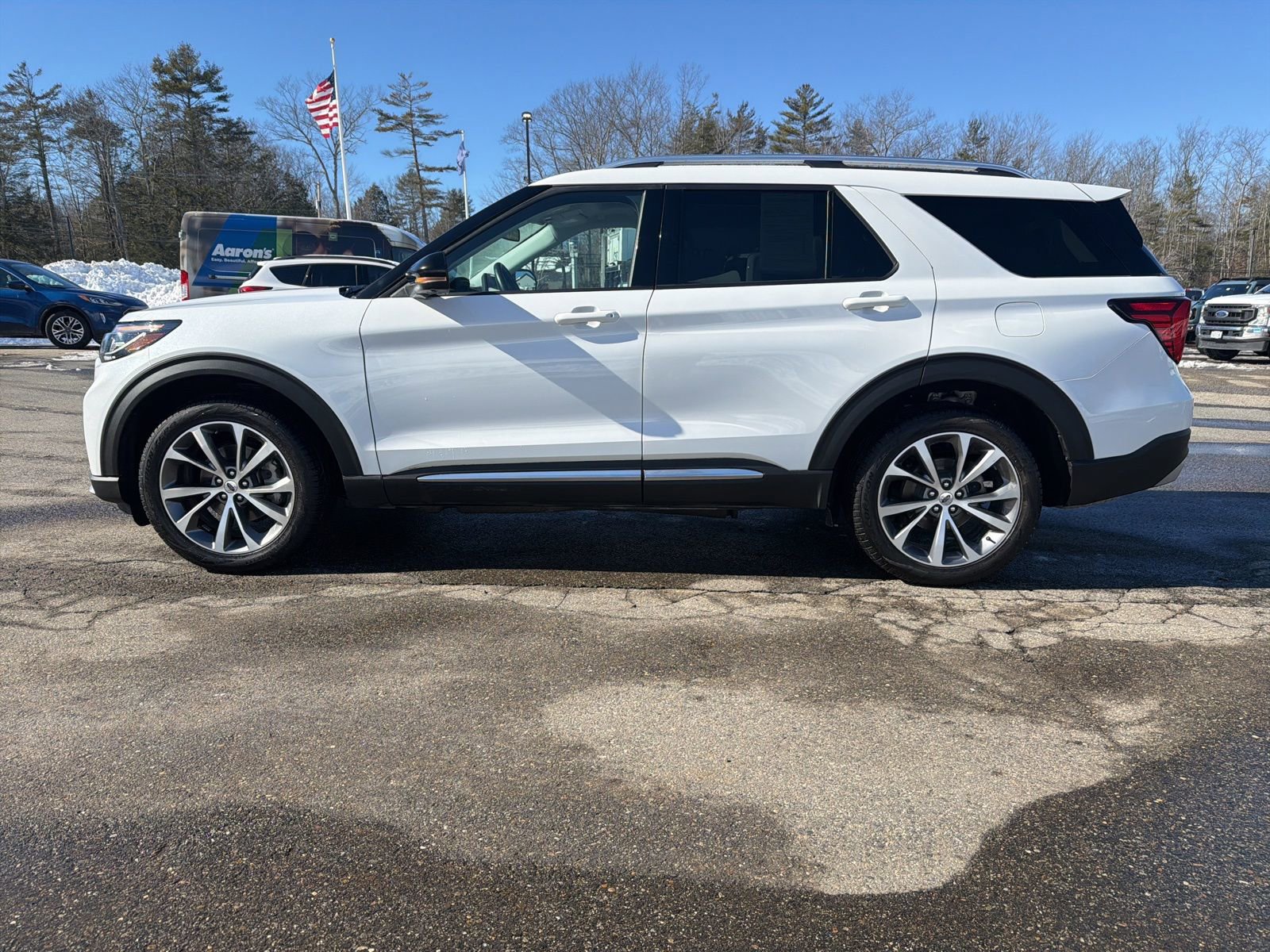 Certified 2025 Ford Explorer Platinum w/ Ultimate Package image 4