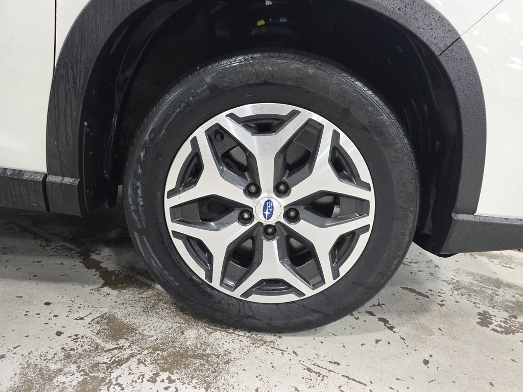 Used 2019 Subaru Forester Premium w/ All-Weather Package AWD/4WD image 10