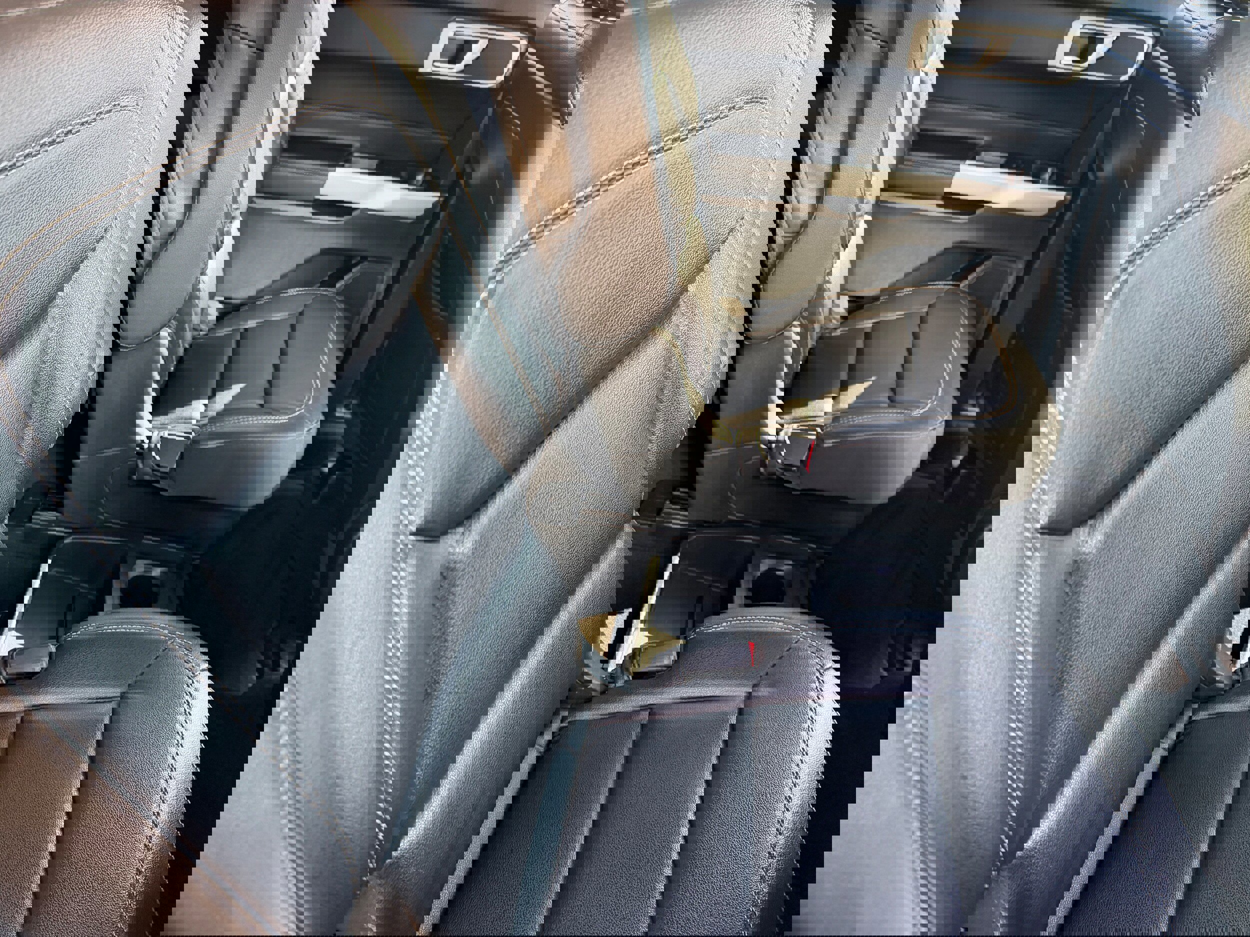 Certified 2020 Ford Explorer XLT w/ Equipment Group 202A image 22