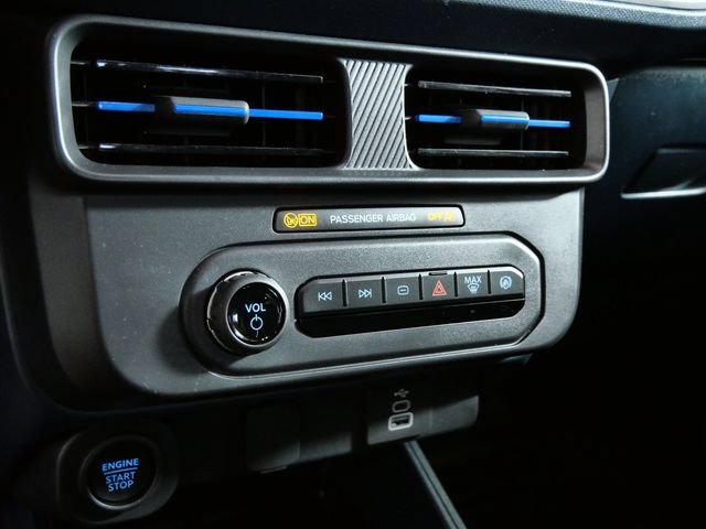 Certified 2025 Ford Maverick Lobo AWD/4WD image 18