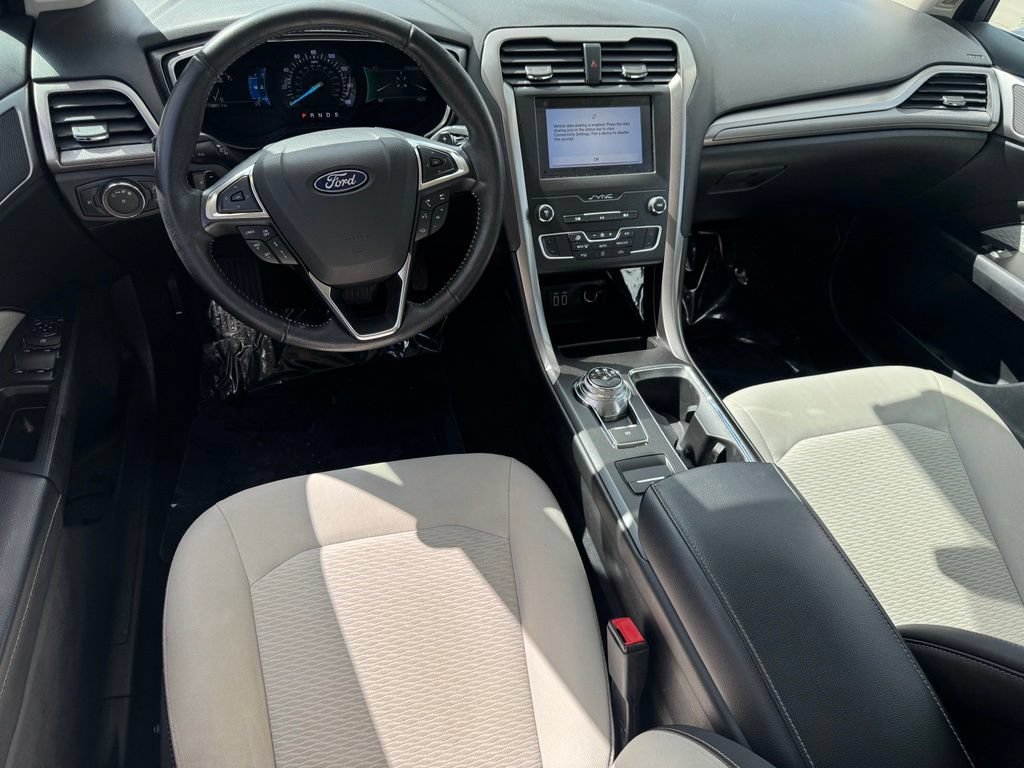 Certified 2019 Ford Fusion SE w/ Equipment Group 151A FWD image 8